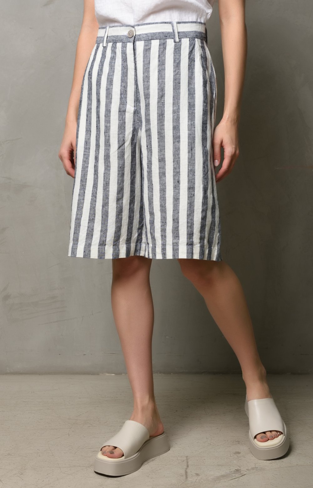 Шорты ПЛАТИНУМ 08469T светло-серый 