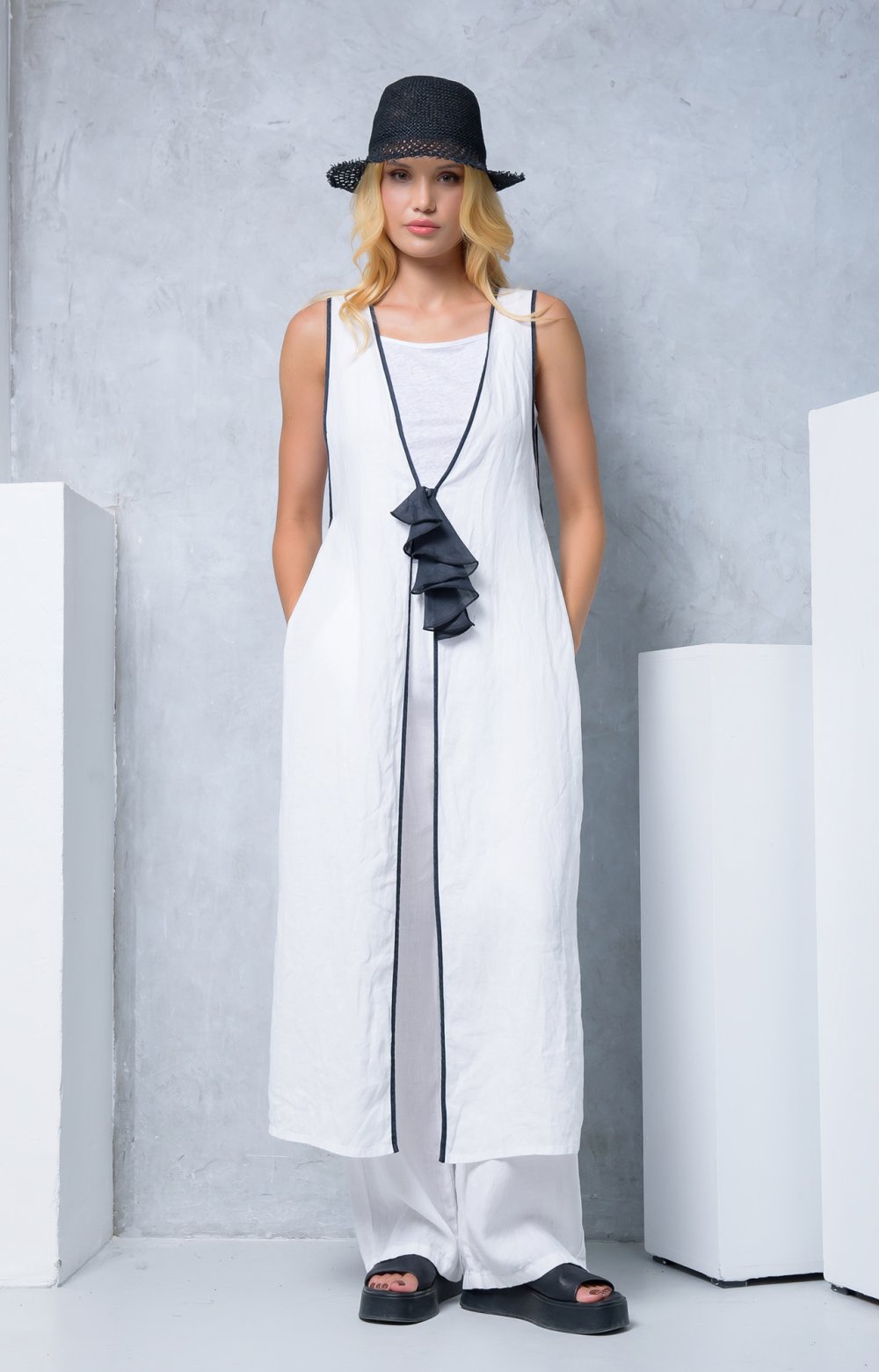 Жакет МАДЕЙРА 04358AA белый