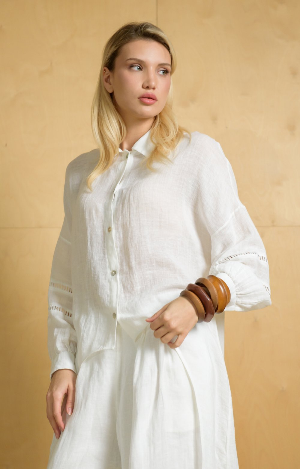 Костюм ШАЙ 05427АА белый