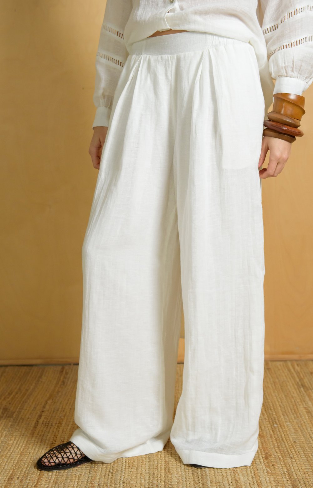 Костюм ШАЙ 05427АА белый