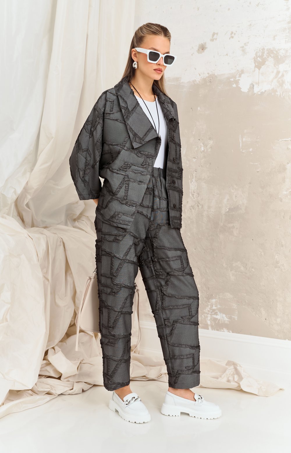 Костюм БЛЭЙК 04465ВВ серый