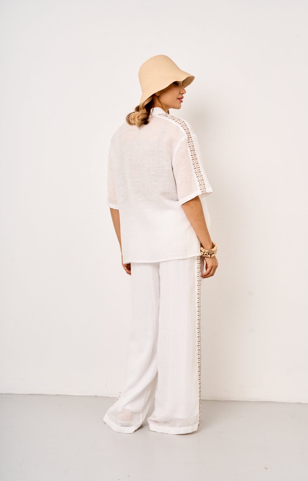 Костюм ШАРМЕЛЬ 09505C коричневый