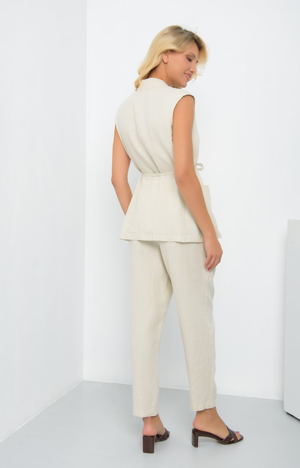 Жилет ЭДУАРД 04579AA тофу